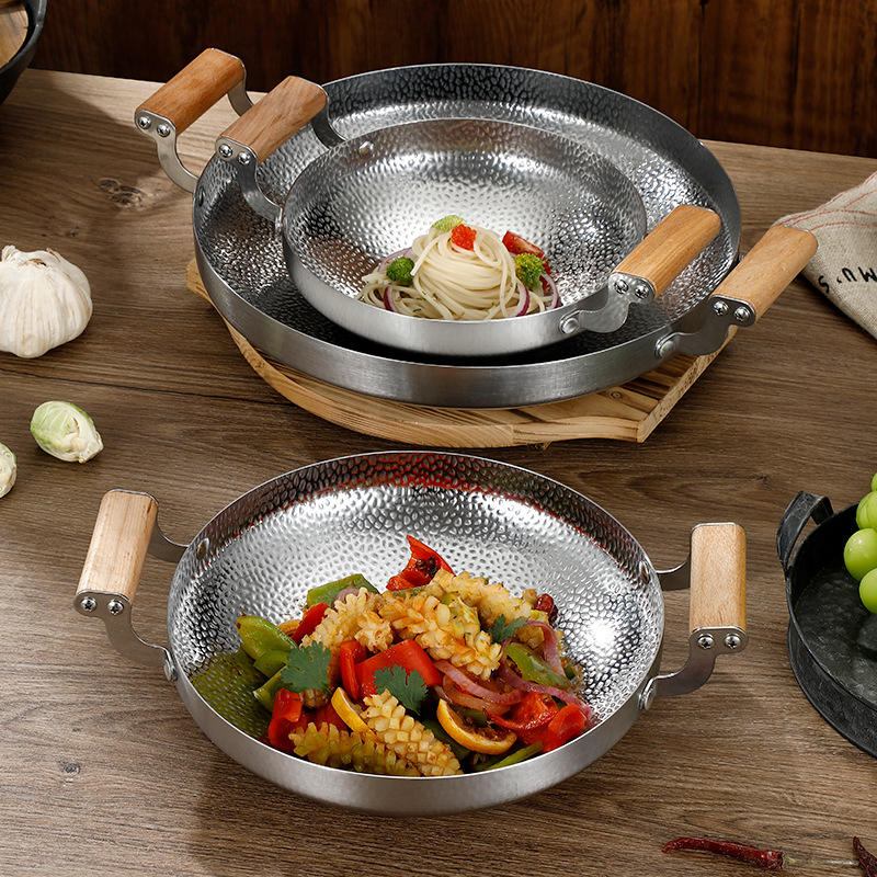 Compact wok pan for home kitchen