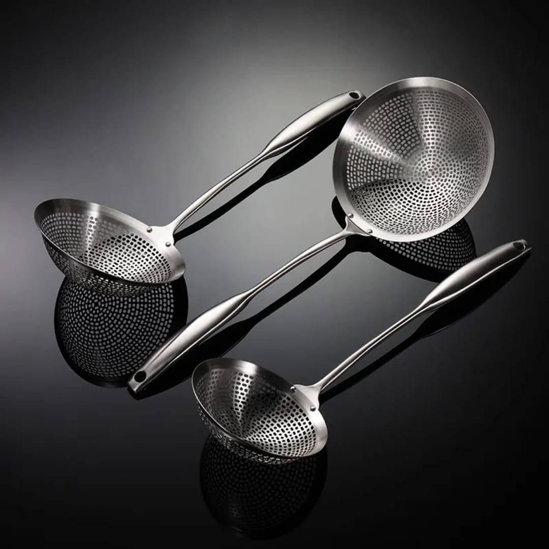 Cooking and serving skimmer ladle